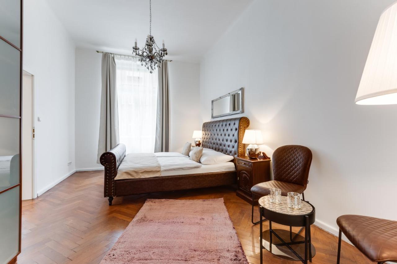Luxury Riverside Apartments In The Center Of Prague Ngoại thất bức ảnh