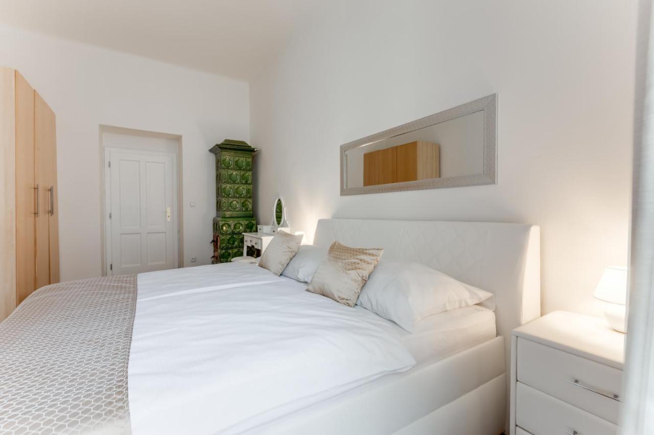 Luxury Riverside Apartments In The Center Of Prague Ngoại thất bức ảnh