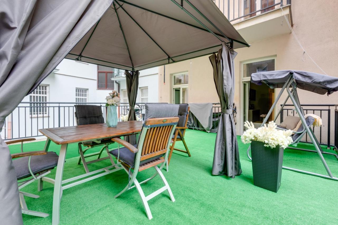 Luxury Riverside Apartments In The Center Of Prague Ngoại thất bức ảnh