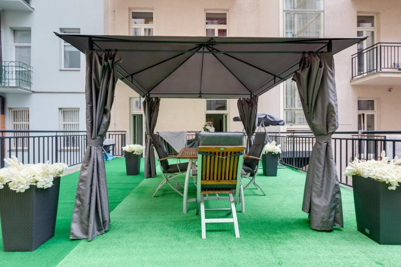 Luxury Riverside Apartments In The Center Of Prague Ngoại thất bức ảnh